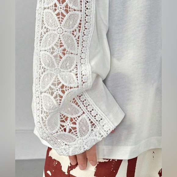 FRIFUL Women’s White Lace Crochet Long Sleeve Top Size S - Picture 2 of 5